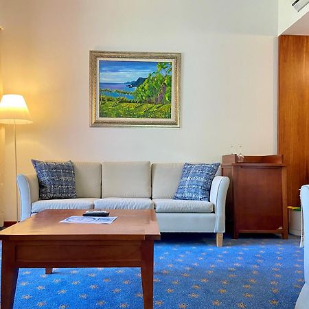 Bio Hotel - Hotel Quinta Da Serra Камара-де-Лобуш Экстерьер фото
